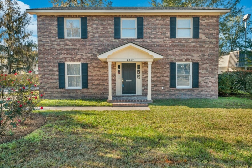More Photos Of 4809 Augusta Rd, Savannah Storefront Retail Office For Sale