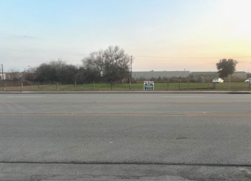 More Photos Of 123 FM 351, Beeville Land For Sale