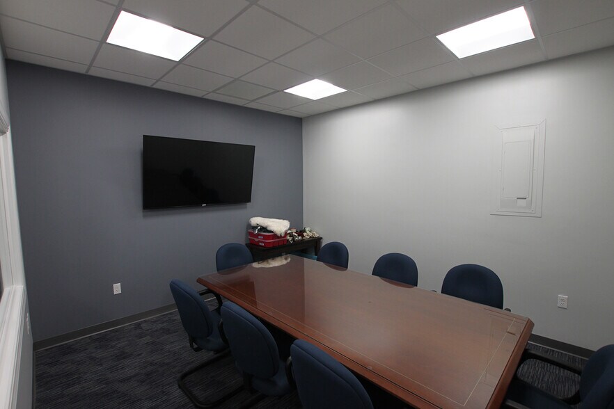 More Photos Of 29 Main St, Leominster Office For Lease