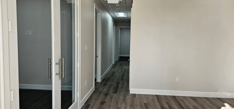 More Photos Of 18739 Mueschke Rd, Cypress Medical For Lease