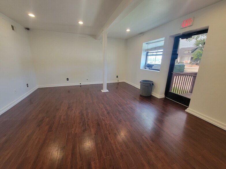 More Photos Of 227 Shady Grove Dr, Nashville Warehouse For Lease