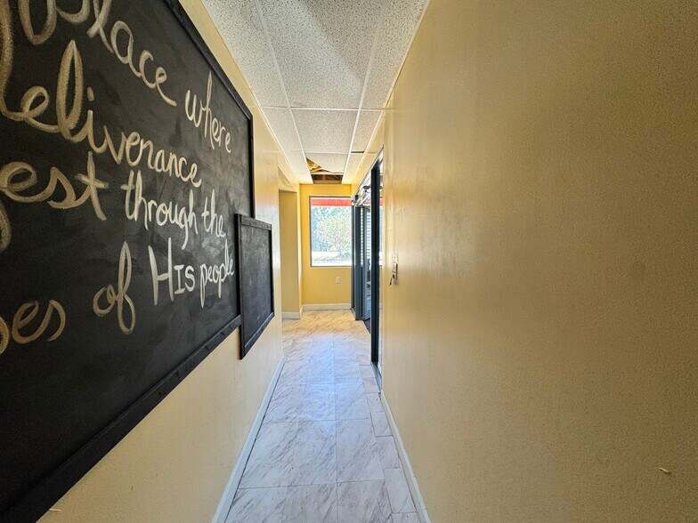 More Photos Of 421 N Gilmer Ave, Lanett General Retail For Sale