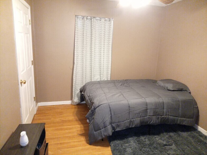 More Photos Of 2373 Wingfoot Pl, Decatur Office For Sale