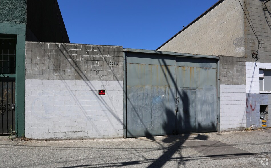 More Photos Of 1628 Pandora St, Vancouver Flex For Lease