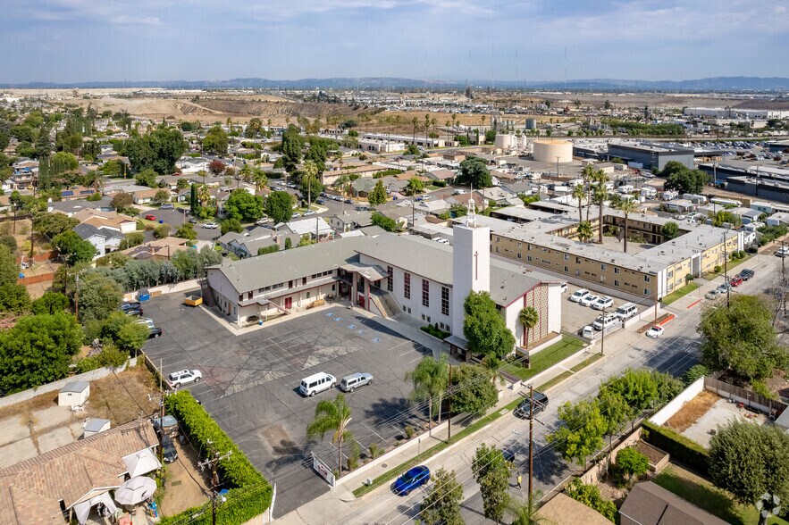 More Photos Of 2520 Peck Rd, Monrovia Religious Facility For Lease