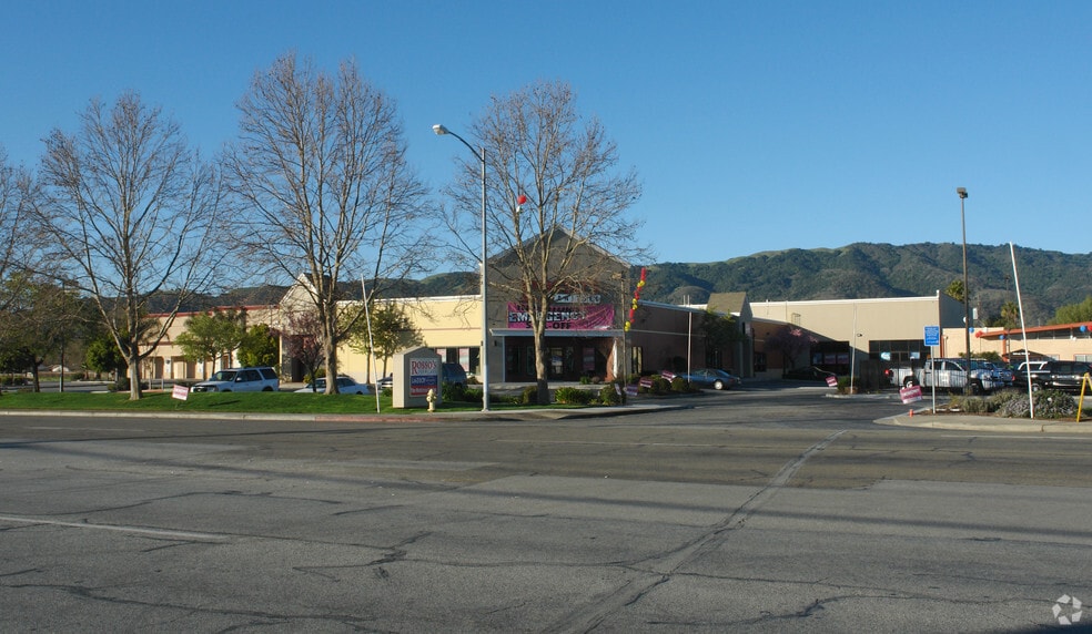 More Photos Of 6881 Monterey Rd, Gilroy Freestanding For Lease