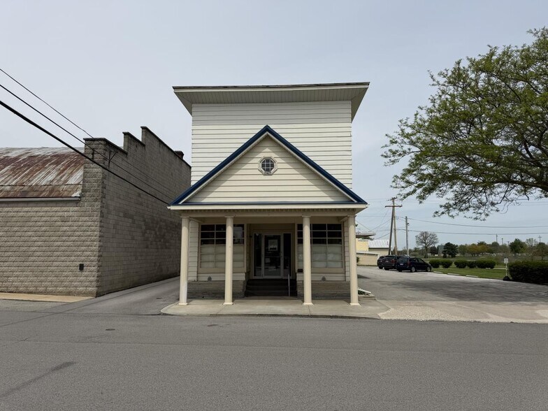 More Photos Of 112 E Liberty St, Arlington Bank For Sale