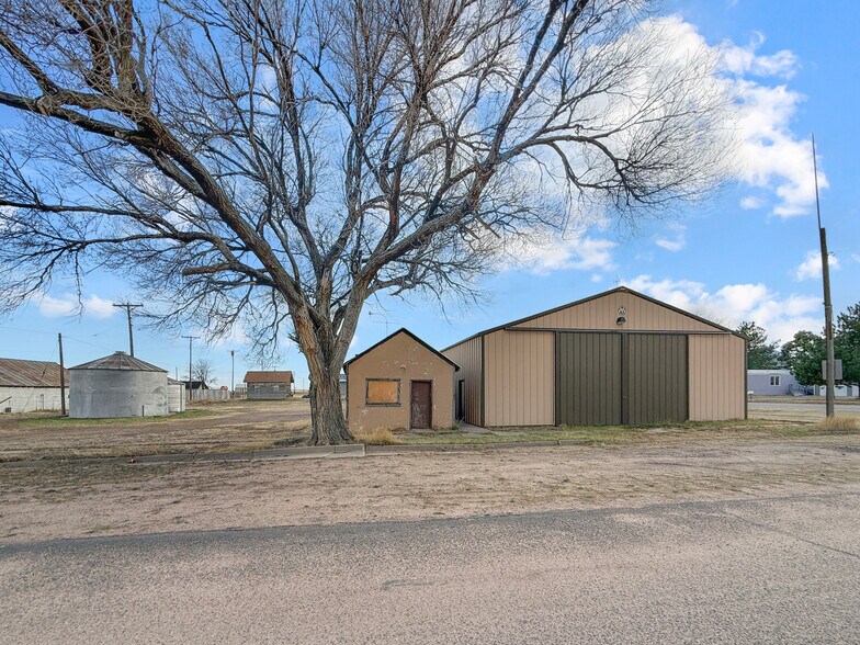 More Photos Of 820 Front St, Arriba Contractor Storage Yard For Sale