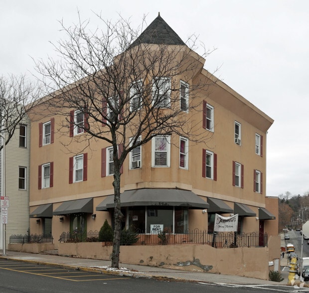 Primary Photo Of 128 Cortlandt St, Tarrytown Storefront Retail Residential For Sale