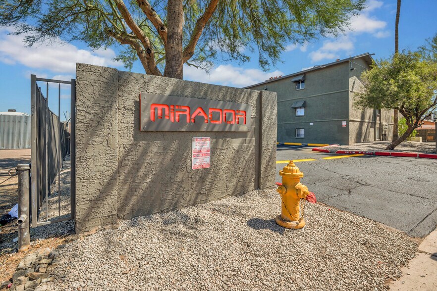 More Photos Of 2424 E Grandview Rd, Phoenix Apartments For Sale