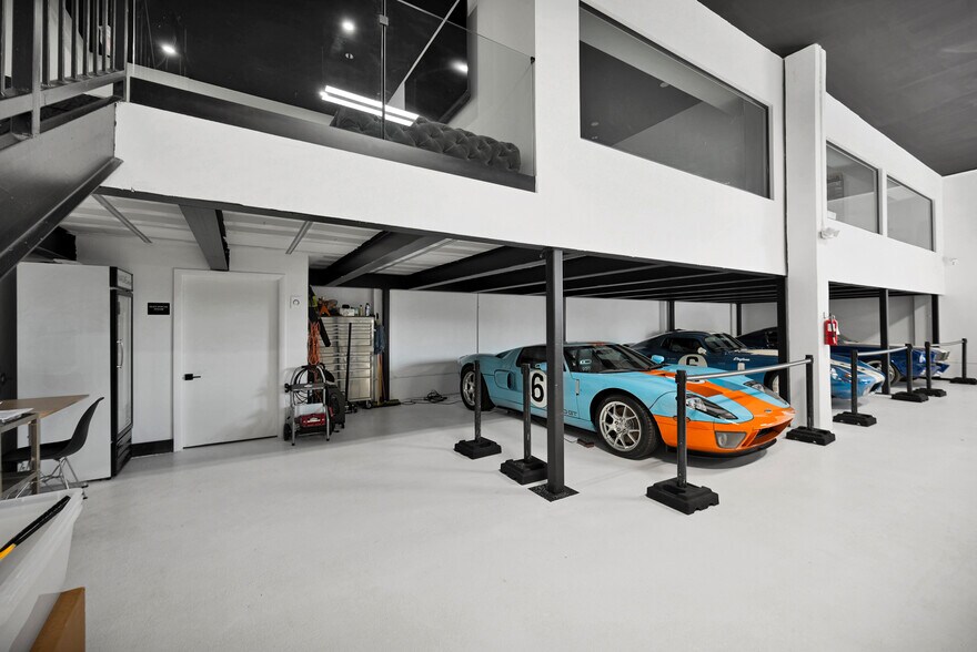 More Photos Of 401 NW 79th St, Miami Flex For Sale