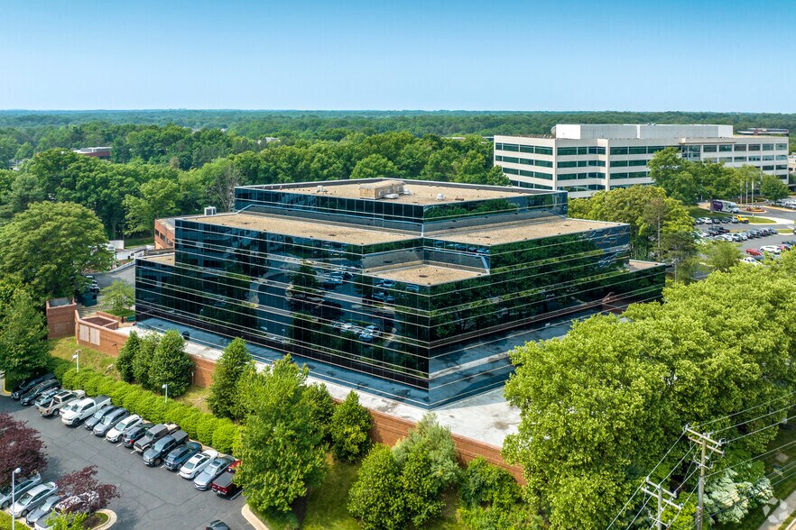 More Photos Of 11107 Sunset Hills Rd, Reston Medical For Lease