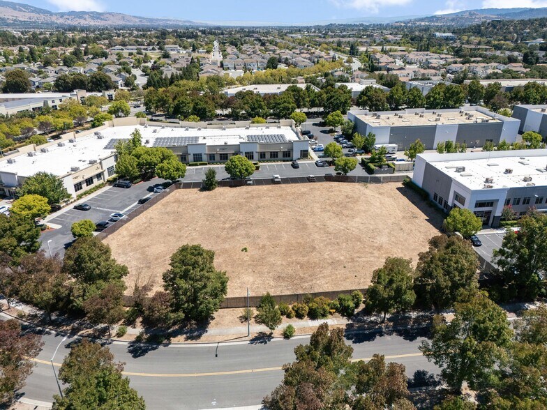 More Photos Of Digital Dr, Morgan Hill Land For Sale