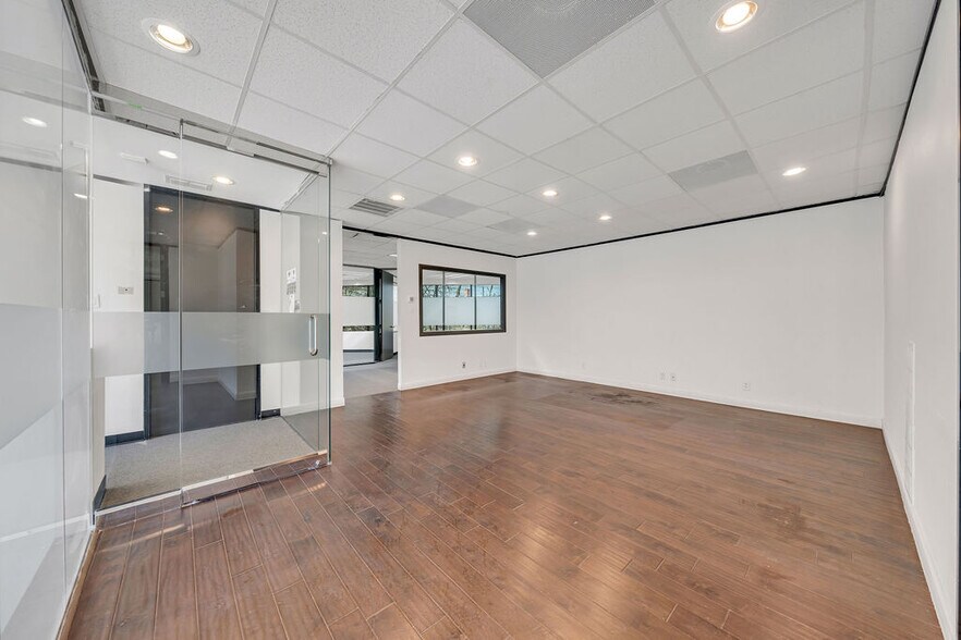 More Photos Of 4242 Medical Dr, San Antonio Medical For Sale