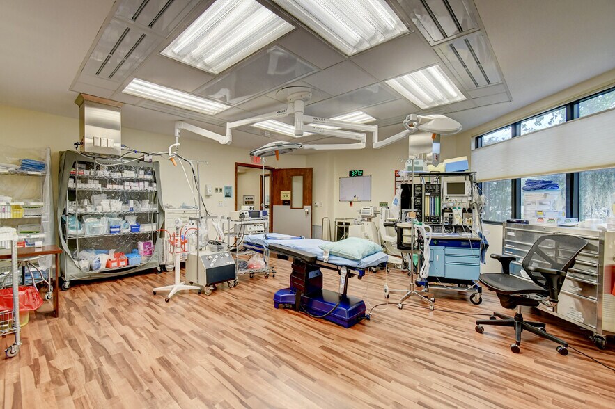 More Photos Of 2314 Seacrest Blvd, Boynton Beach Medical For Lease