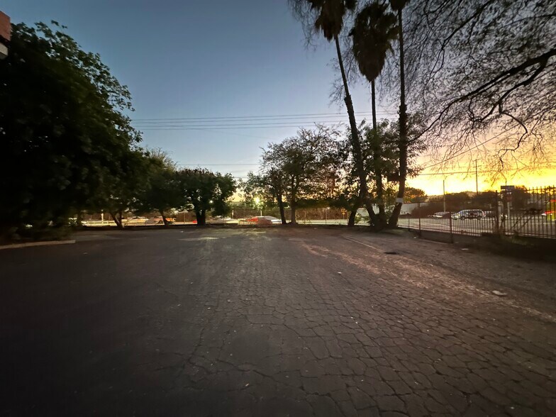 More Photos Of 18409 E Valley Blvd, City of Industry Warehouse For Lease