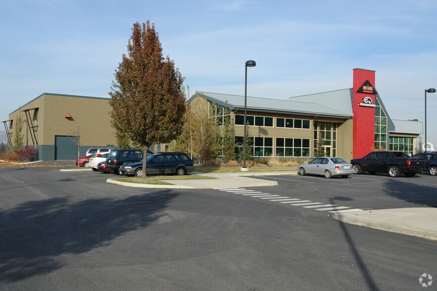 More Photos Of 23221 E Knox Ave, Liberty Lake Light Manufacturing For Sale