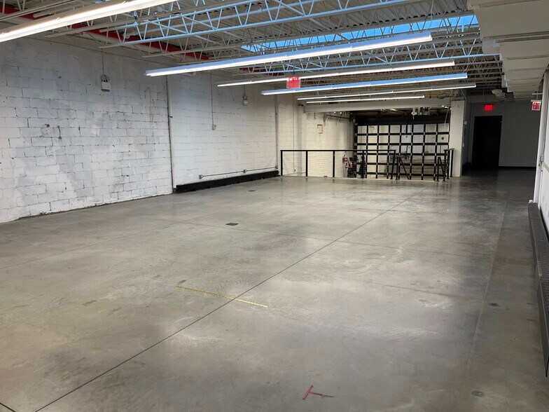 More Photos Of 18 Franklin St, Brooklyn Flex For Lease