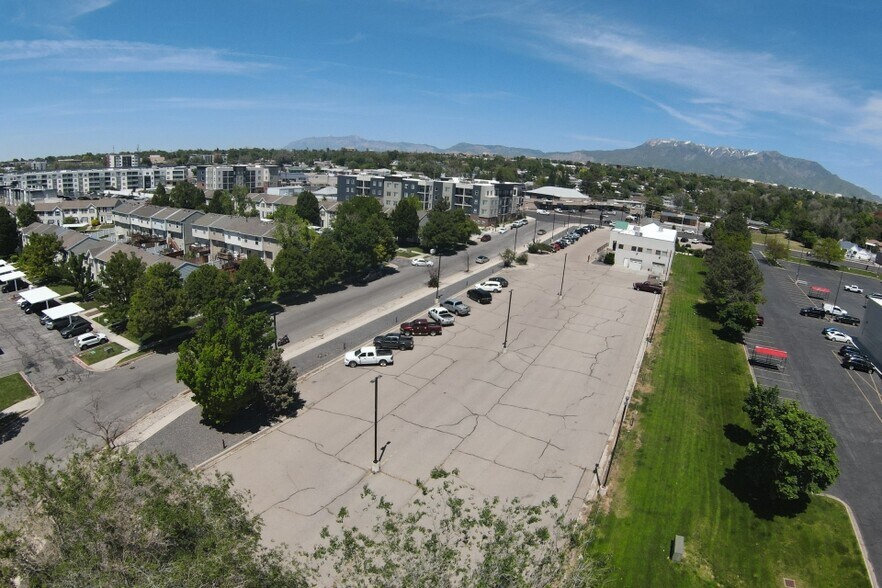 More Photos Of 562 S State St, Clearfield Auto Dealership For Sale