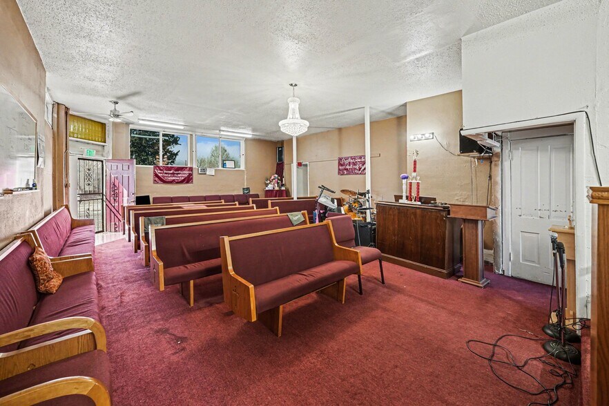 More Photos Of 2900 N Josephine St, Denver Specialty For Sale