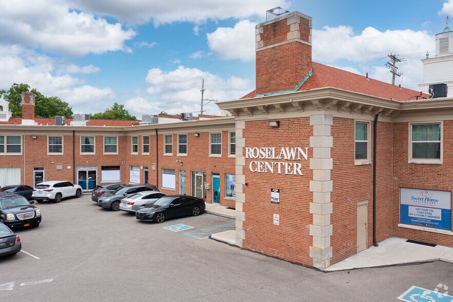 More Photos Of 7364-7390 Reading Rd, Cincinnati Storefront Retail Office For Lease