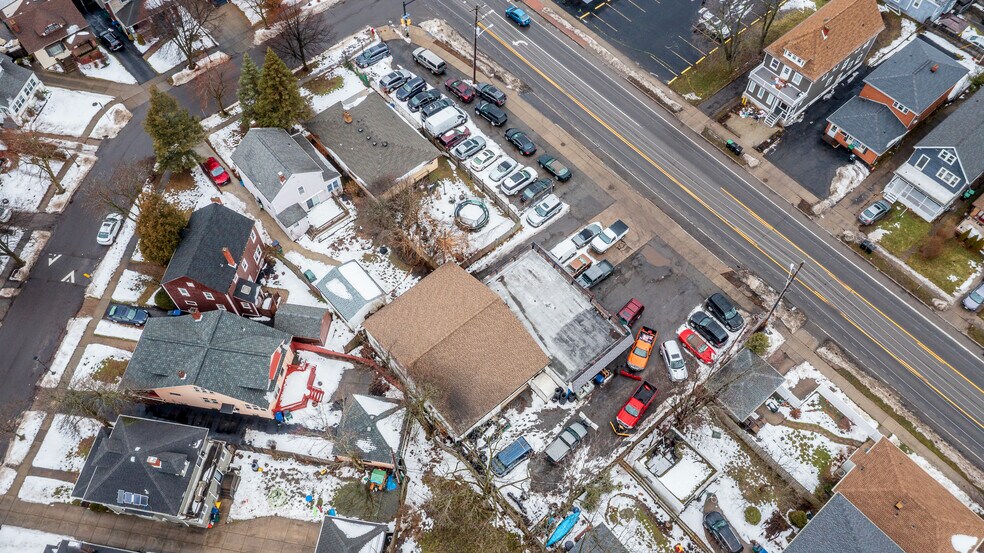 More Photos Of 252 Kenmore Ave, Buffalo Auto Repair For Sale