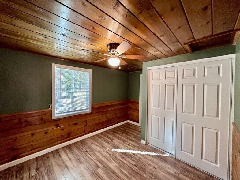 More Photos Of , Idyllwild-Pine Cove Multifamily For Sale