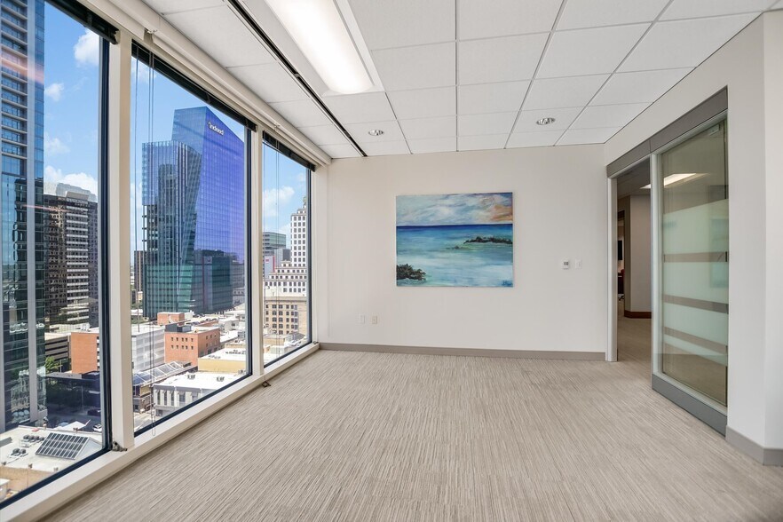 More Photos Of 401 Congress Ave, Austin Office For Lease