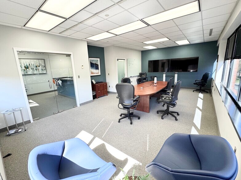 More Photos Of 6800 Backlick Rd, Springfield Office For Lease