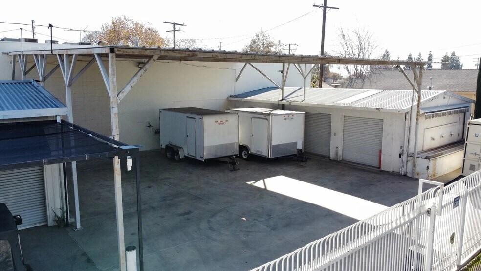 More Photos Of 5255 State St, Ontario Warehouse For Lease