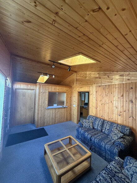 More Photos Of 2229 W Laskey Rd, Toledo Office For Sale