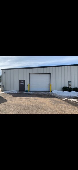 More Photos Of 3055 McMillen St, Eau Claire Warehouse For Lease