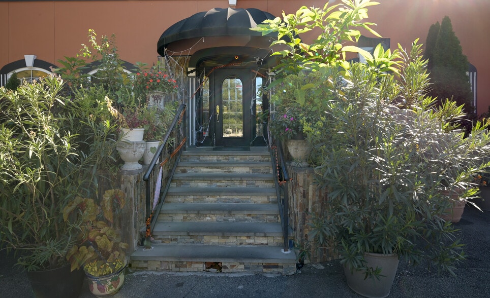 More Photos Of 292 Passaic Ave, Fairfield Restaurant For Sale