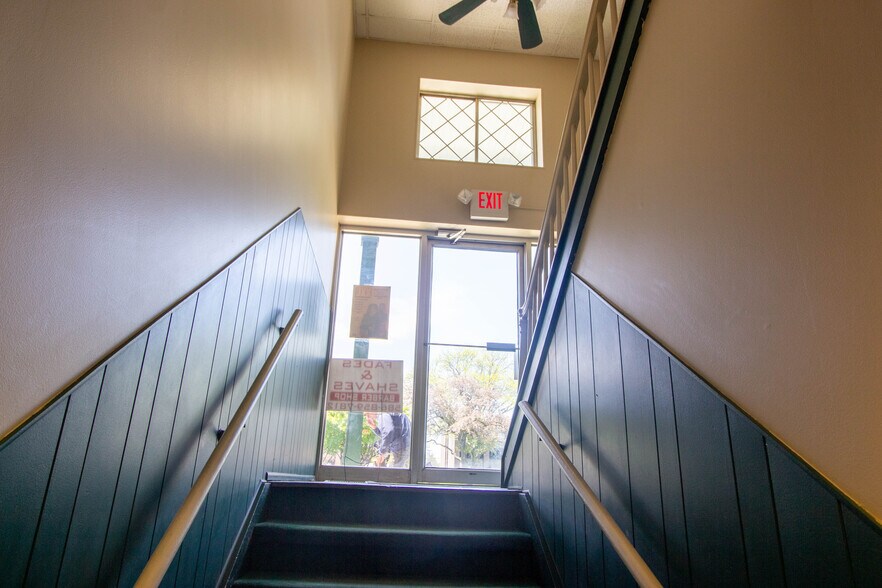 More Photos Of 23750 Gratiot Ave, Eastpointe Office Residential For Sale