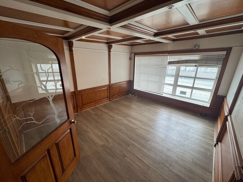 More Photos Of 4450 E Washington Blvd, Commerce Manufacturing For Lease