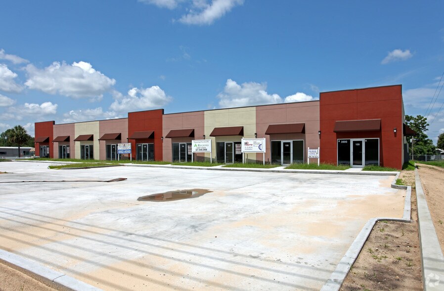More Photos Of 3900 S Goldenrod Rd, Orlando General Retail For Lease