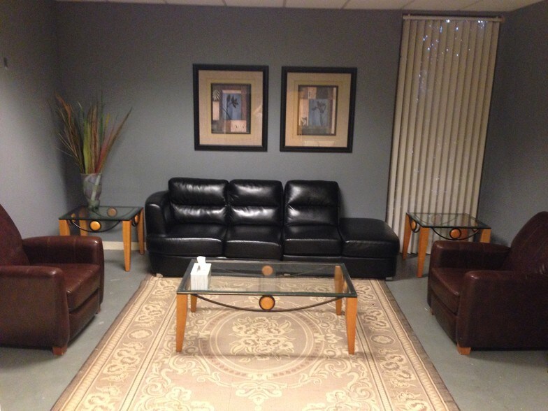 More Photos Of 5301 Exchange St, Los Angeles Service For Lease