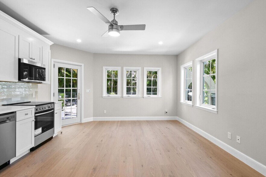 More Photos Of 212 Oleander Ave, Palm Beach Apartments For Sale