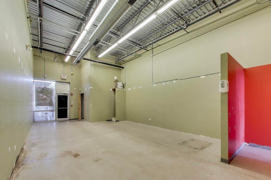 More Photos Of 17923-17927 Halsted St, Homewood Unknown For Lease