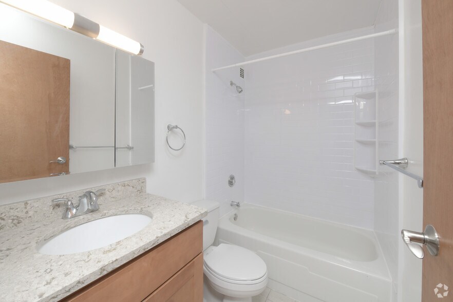 More Photos Of 1371 Beacon St, Brookline Apartments For Lease