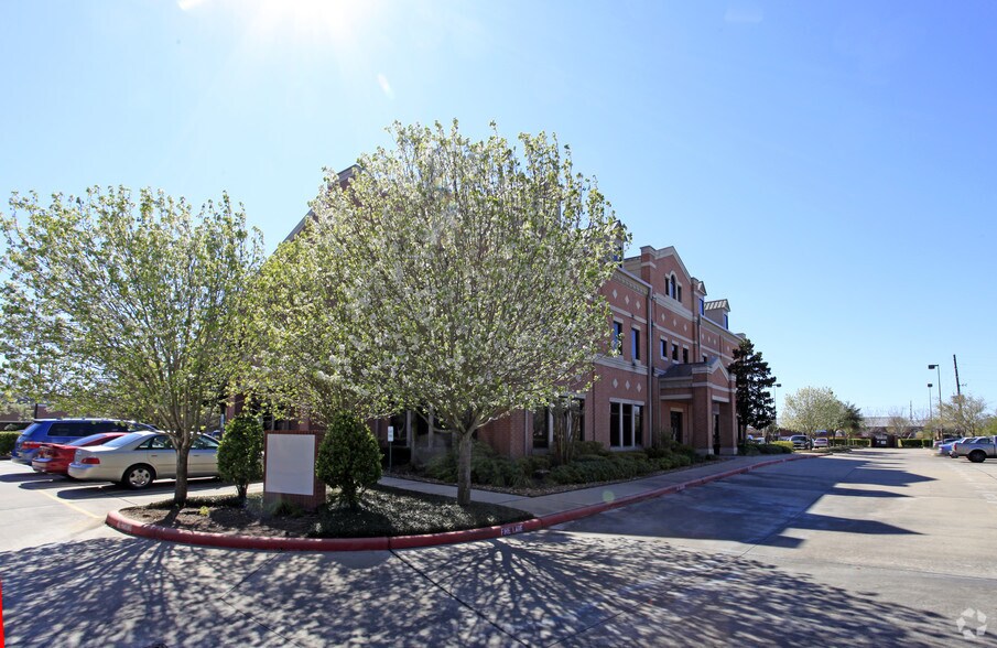 More Photos Of 1470 First Colony Blvd, Sugar Land Medical For Lease