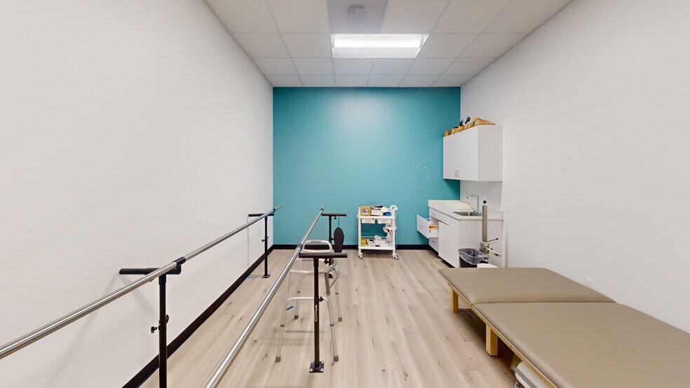 More Photos Of 4500 S Dixieland Rd, Rogers Medical For Lease