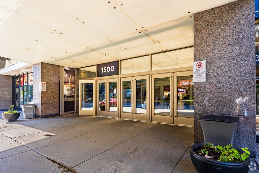 More Photos Of 3400 Boul De Maisonneuve O, Montréal Unknown For Lease