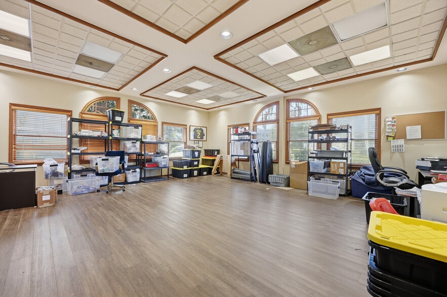 More Photos Of 1734 Kingsley Ave, Orange Park Office For Lease