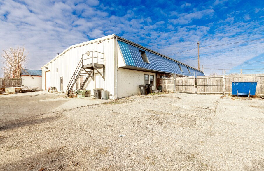 More Photos Of 1034 Story Ave, Louisville Light Manufacturing For Lease