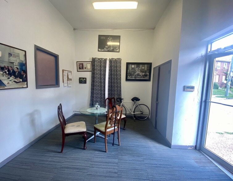 More Photos Of 258 35th St NE, Washington Warehouse For Sale