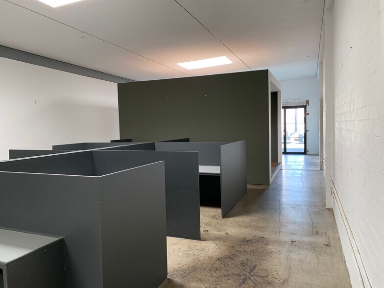 More Photos Of 3820-3822 Willat St, Culver City Warehouse For Lease