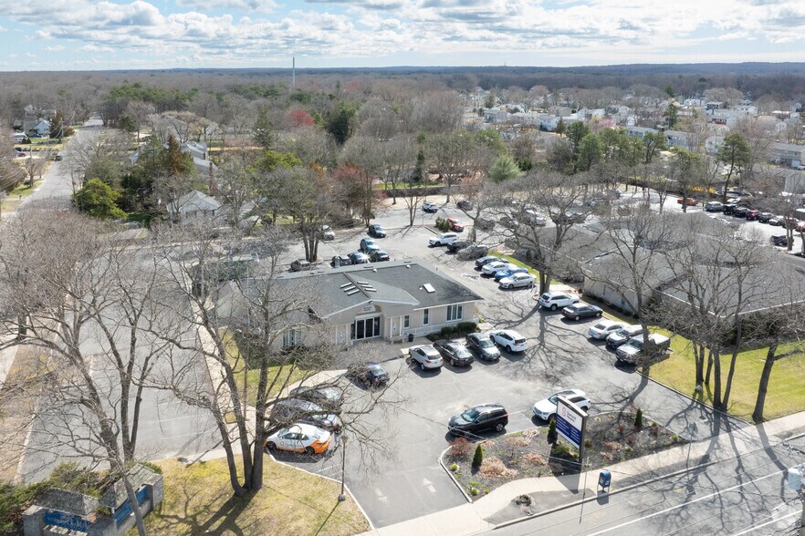 More Photos Of 243 Boyle Rd, Selden Office For Lease