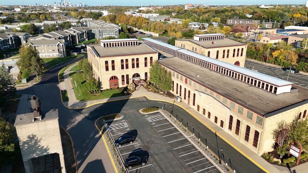 Primary Photo Of 1295 N Bandana Blvd, Saint Paul Office For Lease