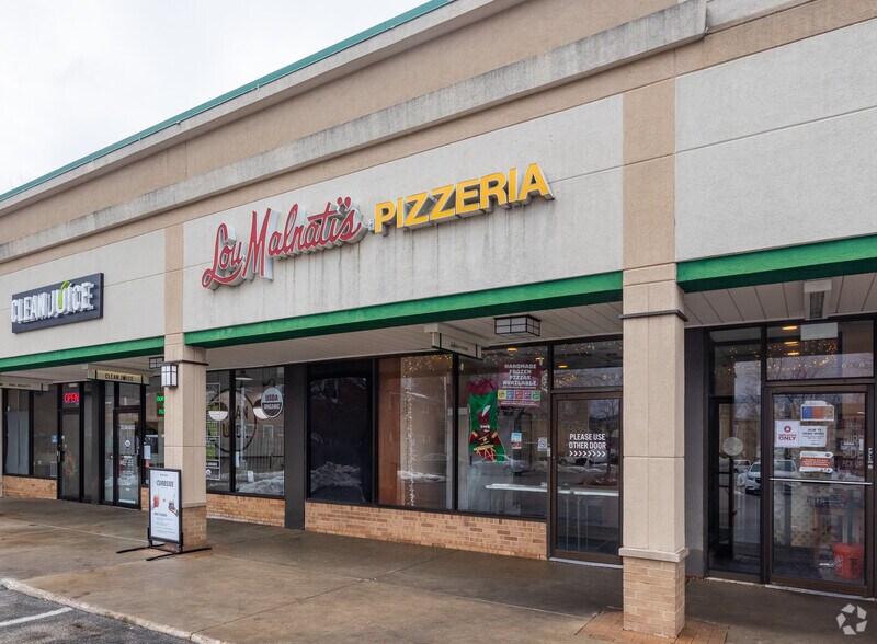More Photos Of 648-678 N Northwest Hwy, Park Ridge Unknown For Lease